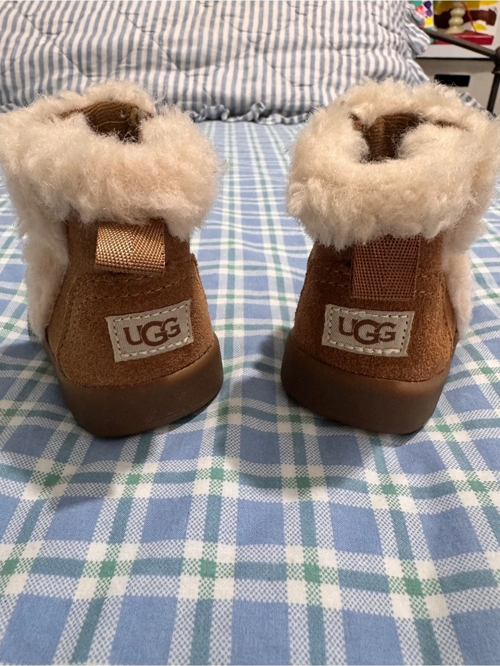 UGG image shows